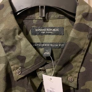 Camouflage Banana Republic Long Sleeve Shirt